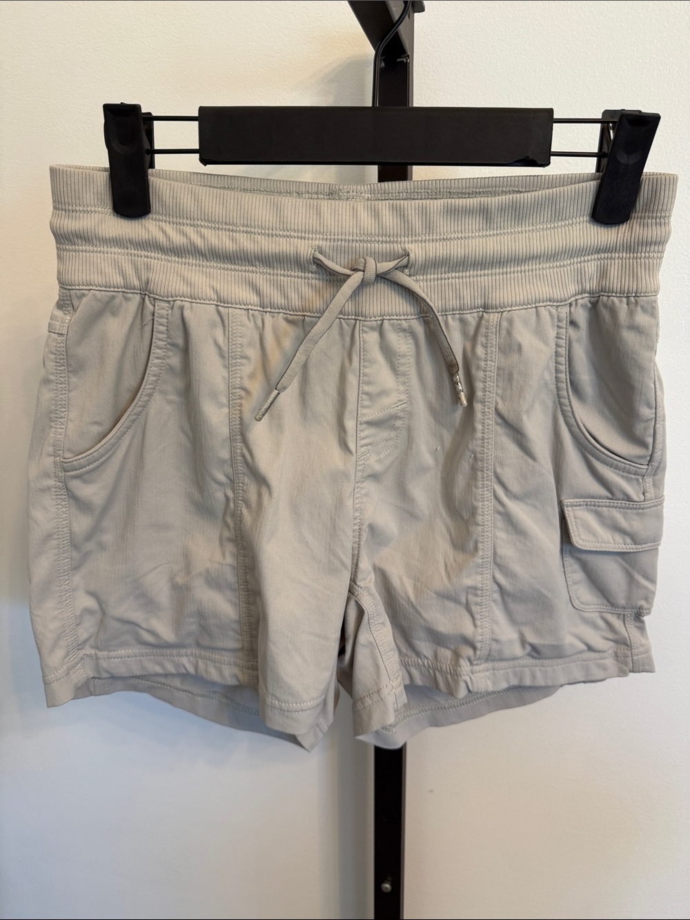 The North Face Women's Light Gray Tan Drawstring Utility Shorts Size Small